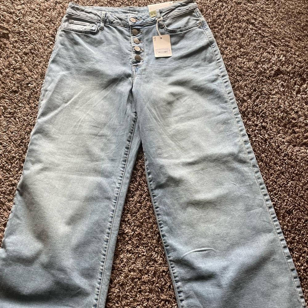 High rise wide leg woman’s jeans